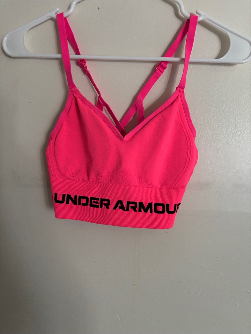 Under Armour Hot Pink Strappy Seamless Sports Bra